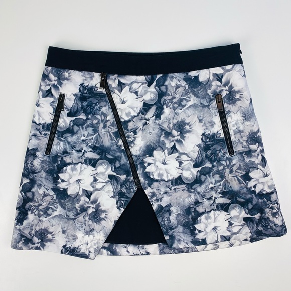 Zara Basic Black & White Floral Envelope Asymmetrical Zipper Detail Skirt - Picture 10 of 16